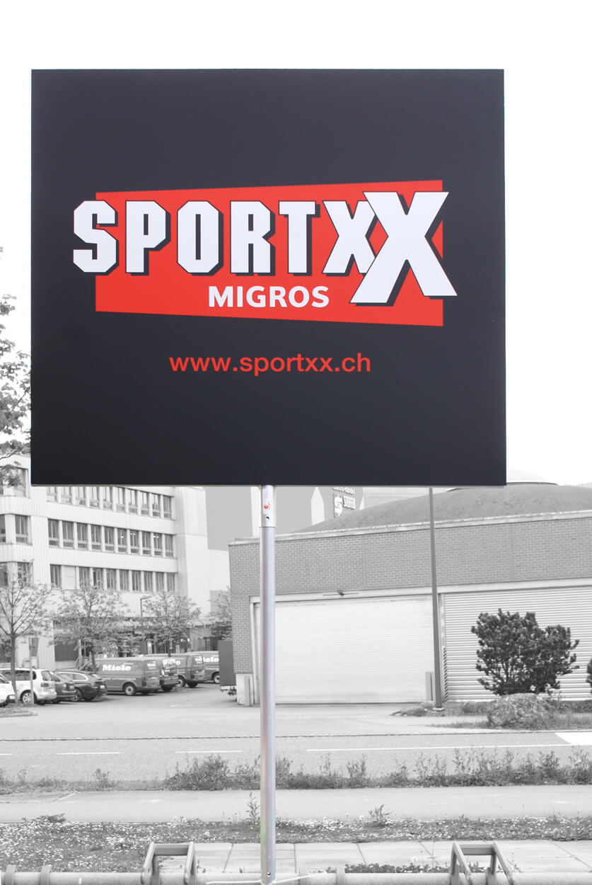 Firmenschilder bedrucken Logo Retail