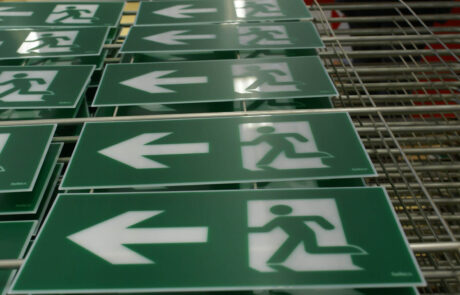 Siebdruck Kunststoff Aluminium Signalisation