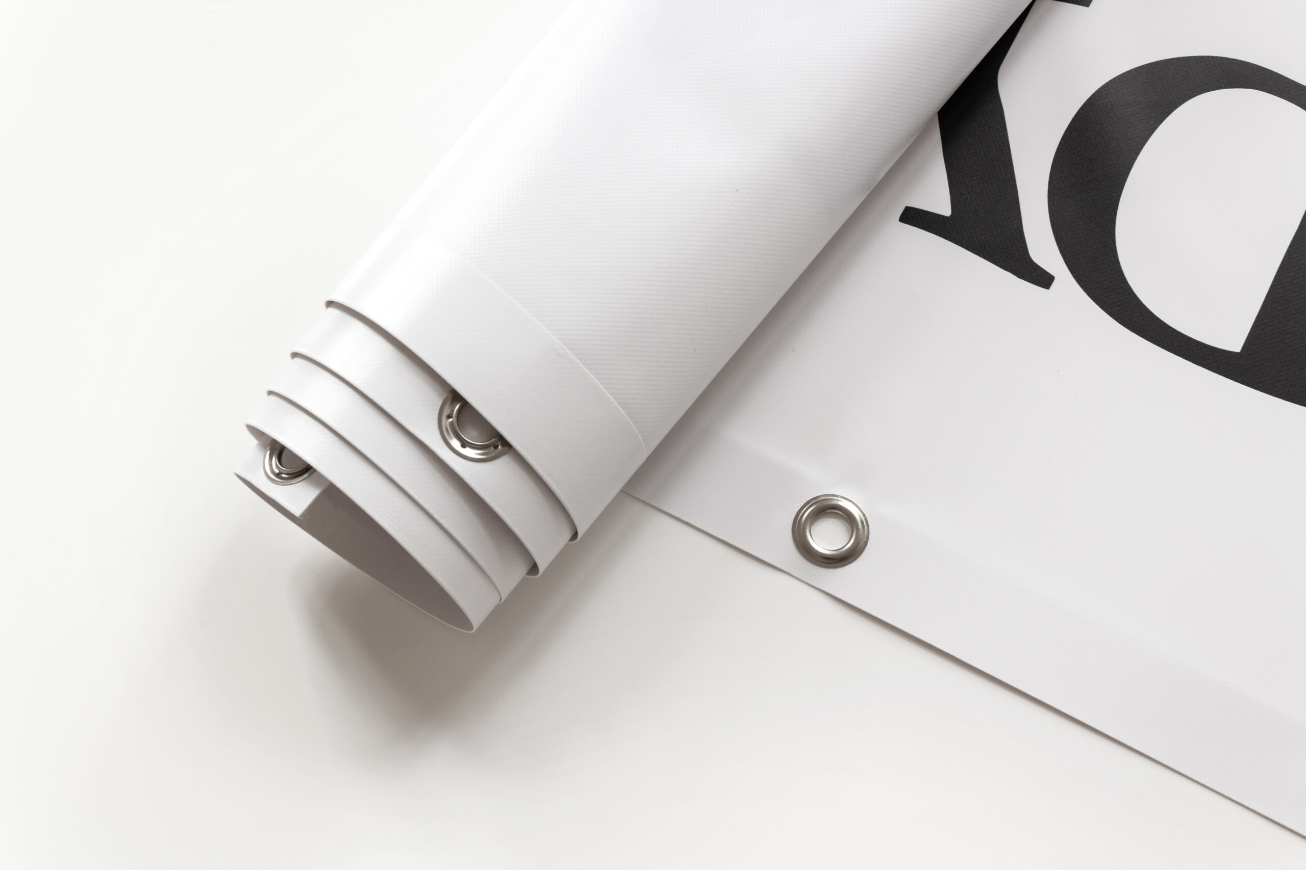 Banner mit Öse Innen- und Aussenbereich